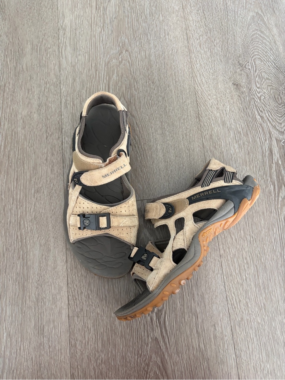 Merrell Tan and Black Hiking Sandals gorpcore